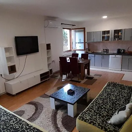 Apartment New Town